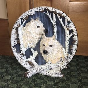Closet Closeout Sale! 3D Wolf Plate Decor
